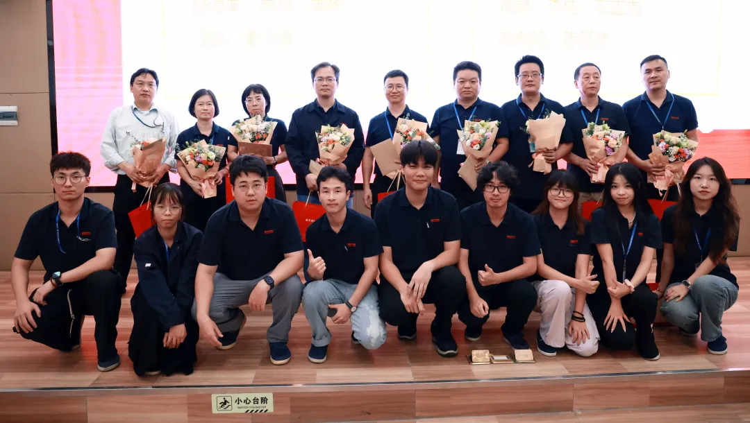 лʦ����������·�ˣ�